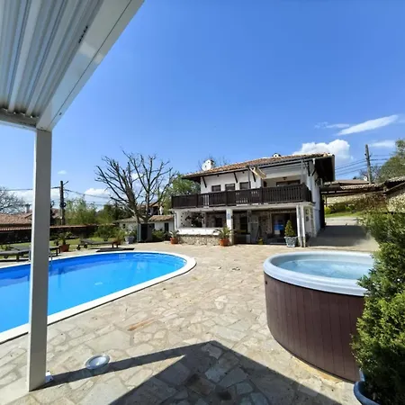 Angliiska * Arbanasi