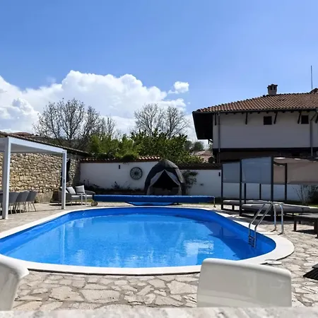 Angliiska Villa *