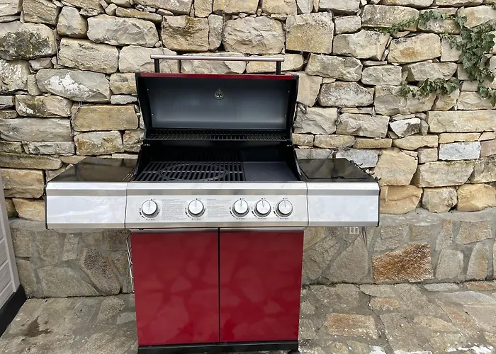 Angliiska * アルバナシ